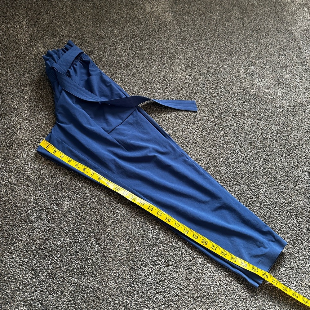 Athleta Women's Blue Skyline Paper-bag Waist Pants Size 2P - Picture 11 of 14